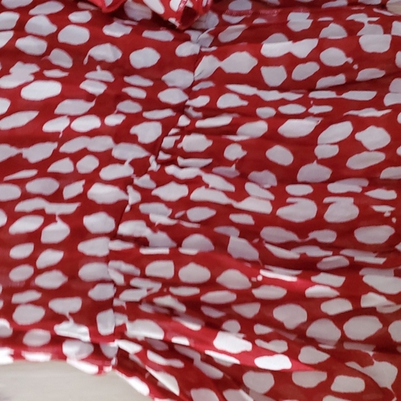 Red ruffled blouse Size M - Picture 3 of 8